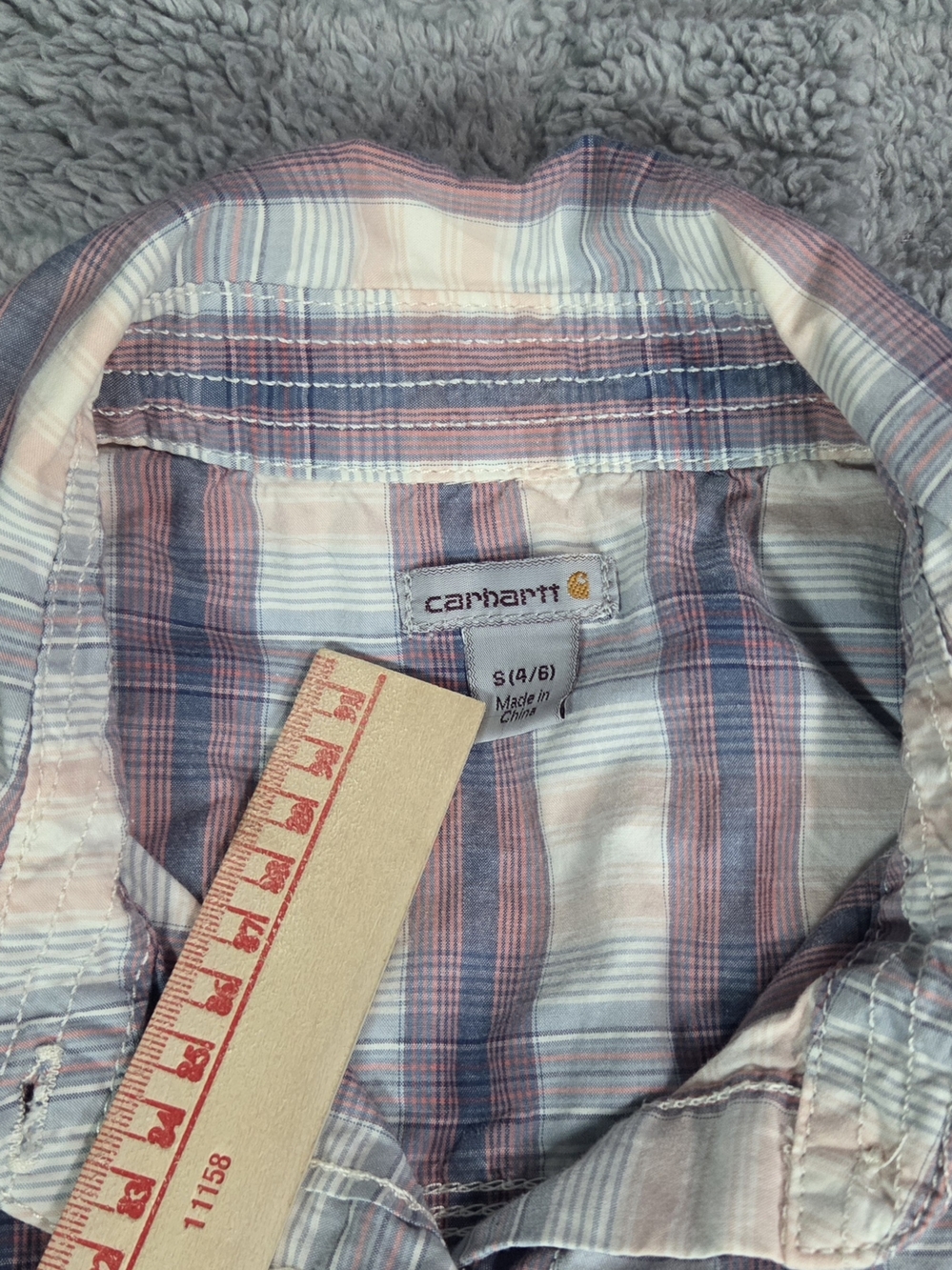 Carhartt Girls Plaid Button-Down Shirt in Pink and Blue Size S - Picture 12 of 16